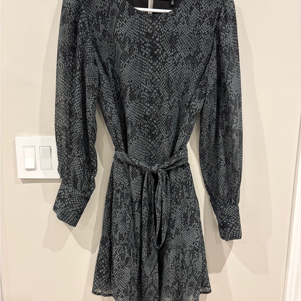 Dynamite Charcoal Snake Print Long Sleeve Dress